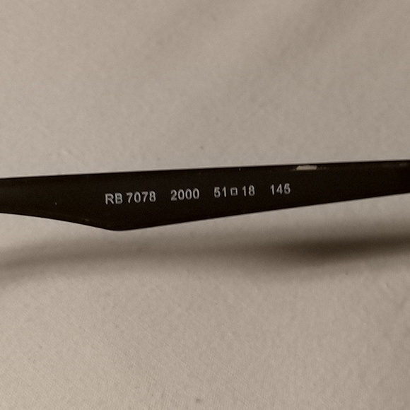 Ray-Ban Glasses - Picture 5 of 6